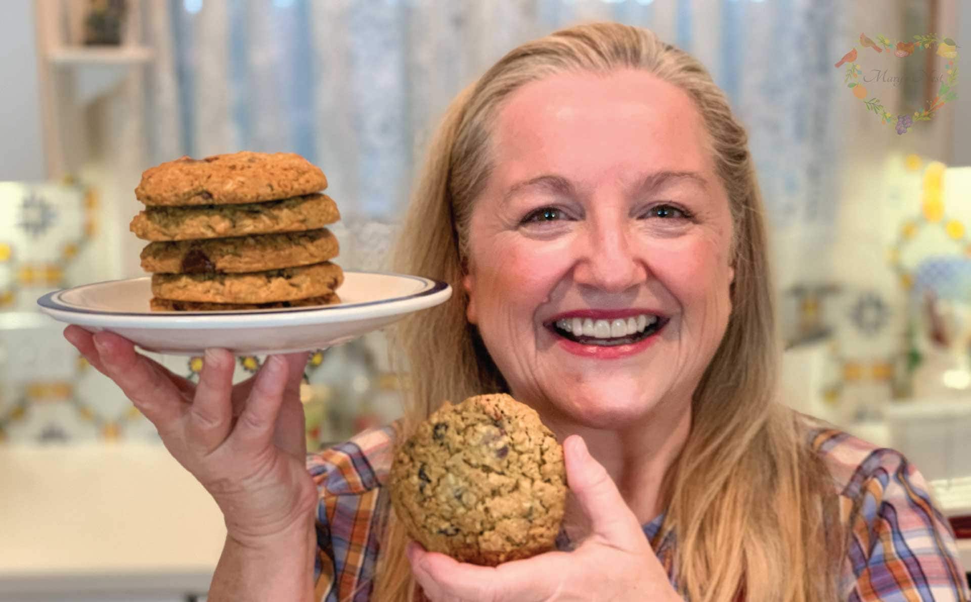 The Pioneer Woman 3-Piece Stainless Steel Flour, Cookie, and Ice