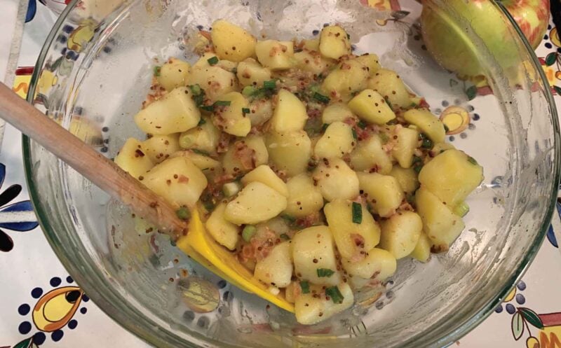 How to Make a Tasty German Potato Salad