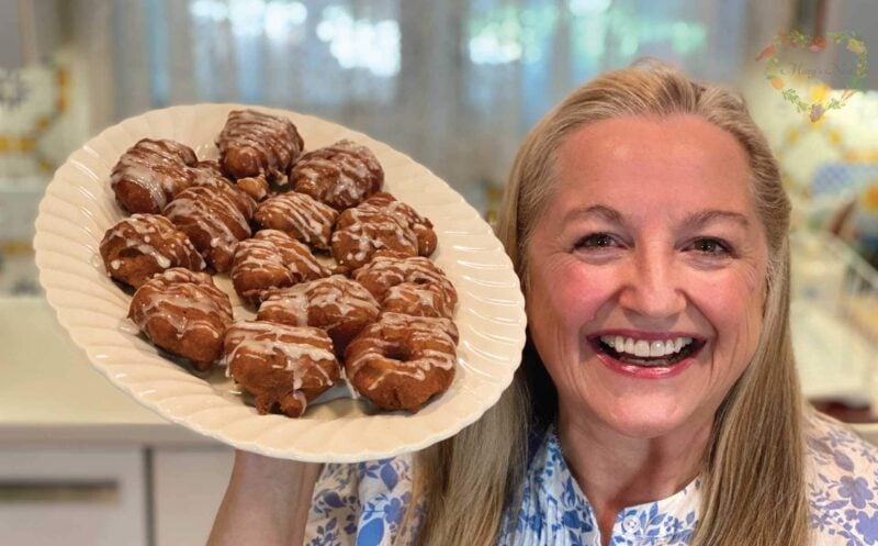 How to Make Old Fashioned Apple Fritters