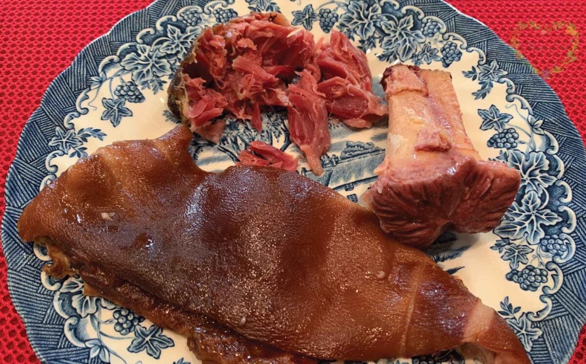 How to Make Pork Bone Broth in a Slow Cooker Mary's Nest